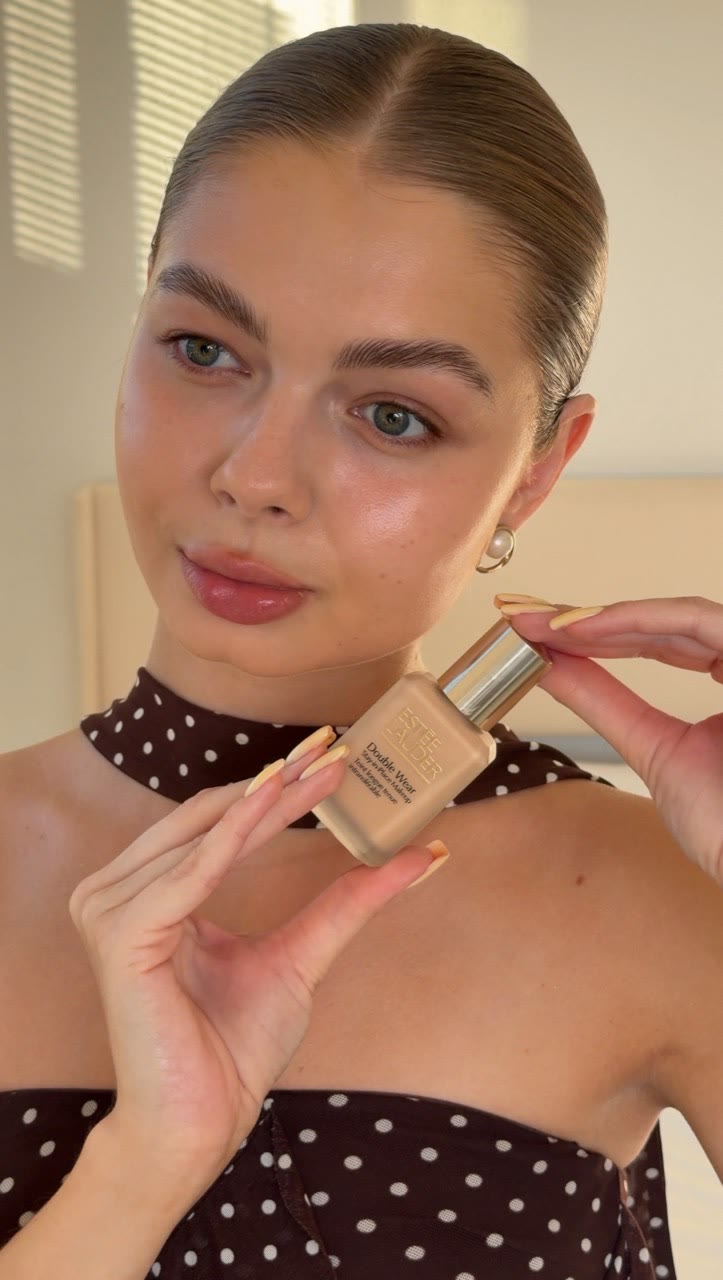 UGC beauty portrait featuring Estée Lauder foundation